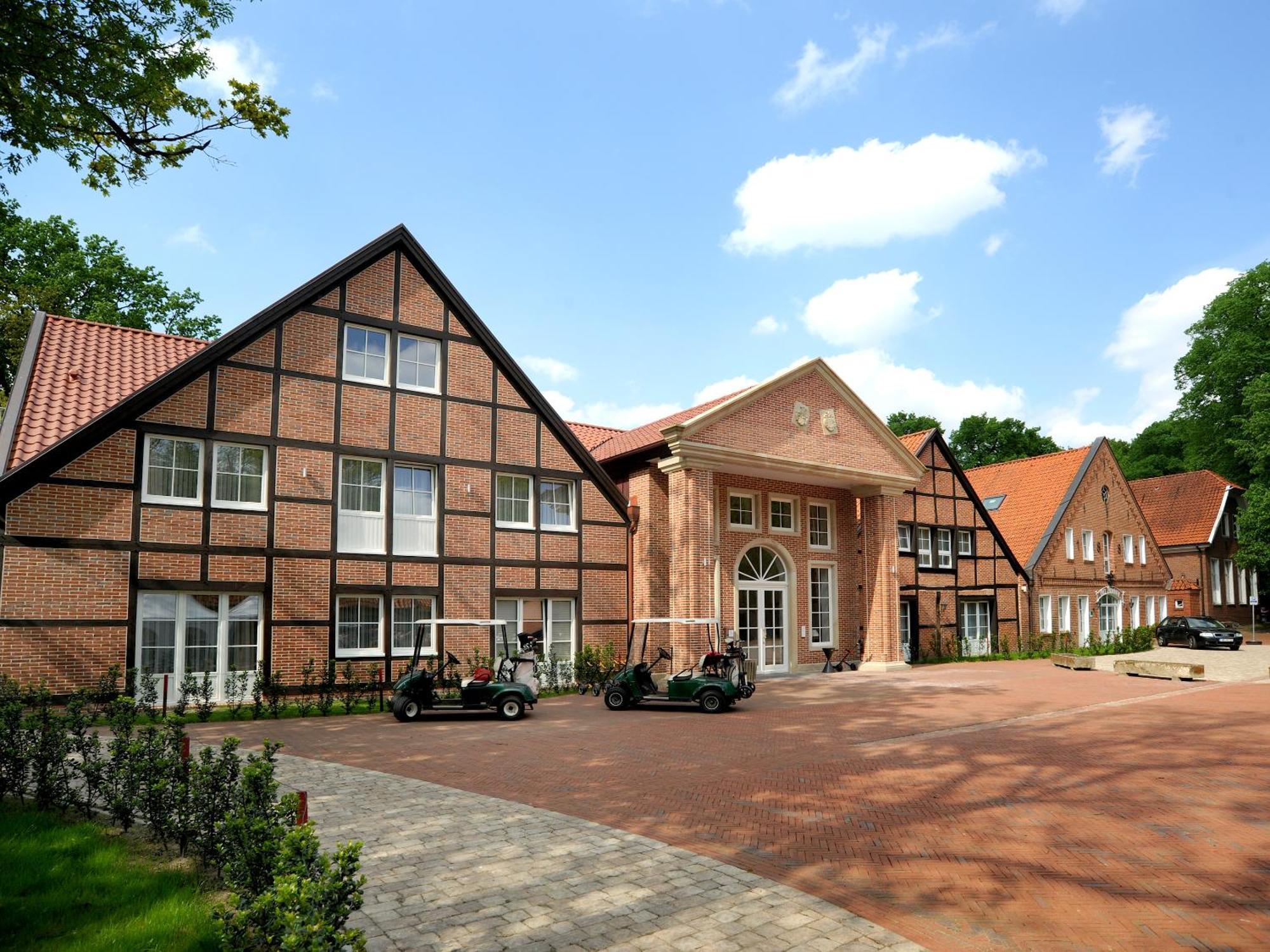 Готель Golfpark Gut Dueneburg Гарен Екстер'єр фото